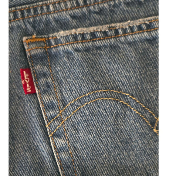 Levi's 501 Demin Shorts Button Fly Ladies W32 - Picture 7 of 9